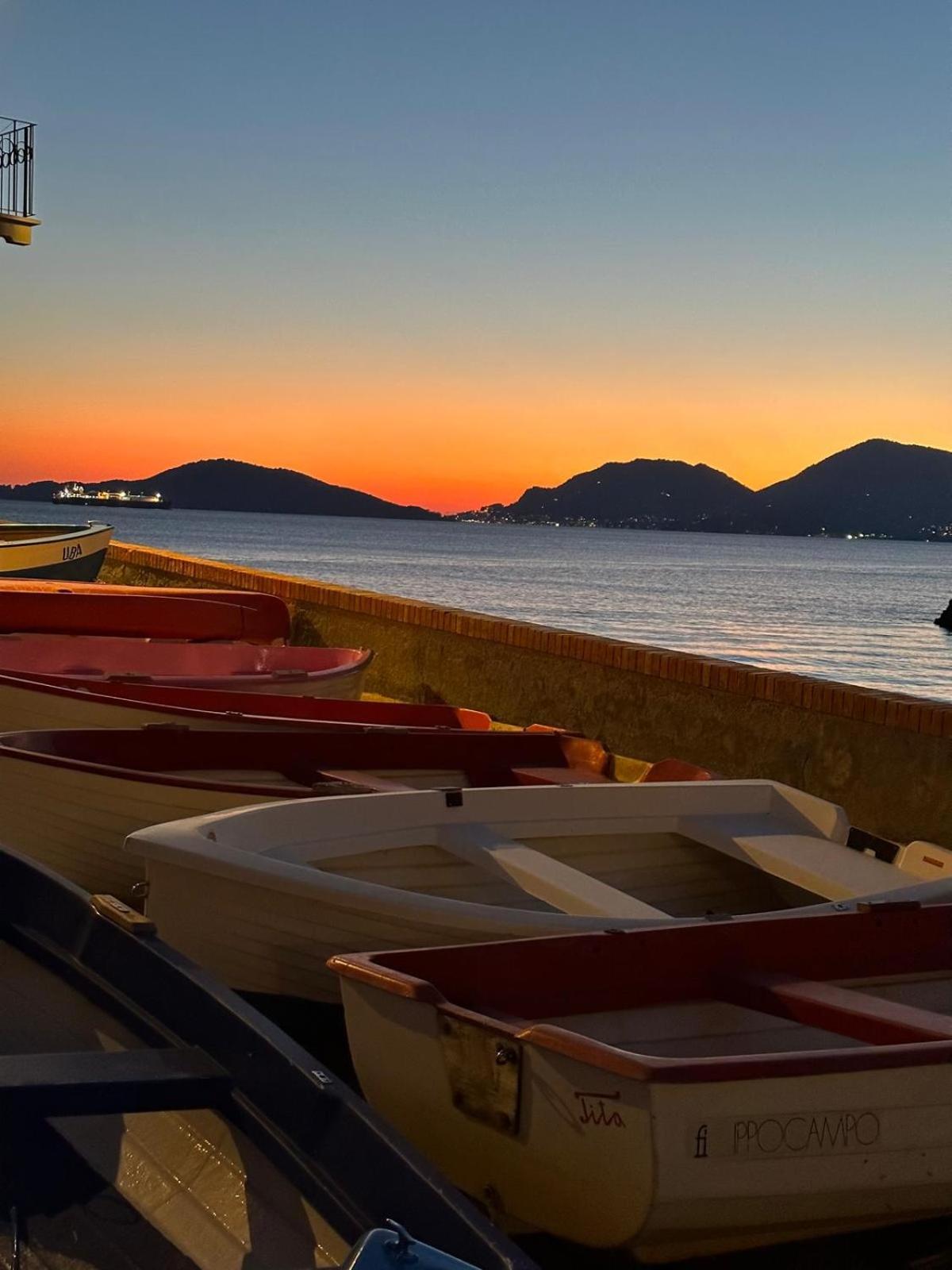 Altro Cuore Di Lerici, Central & Charming Exterior photo
